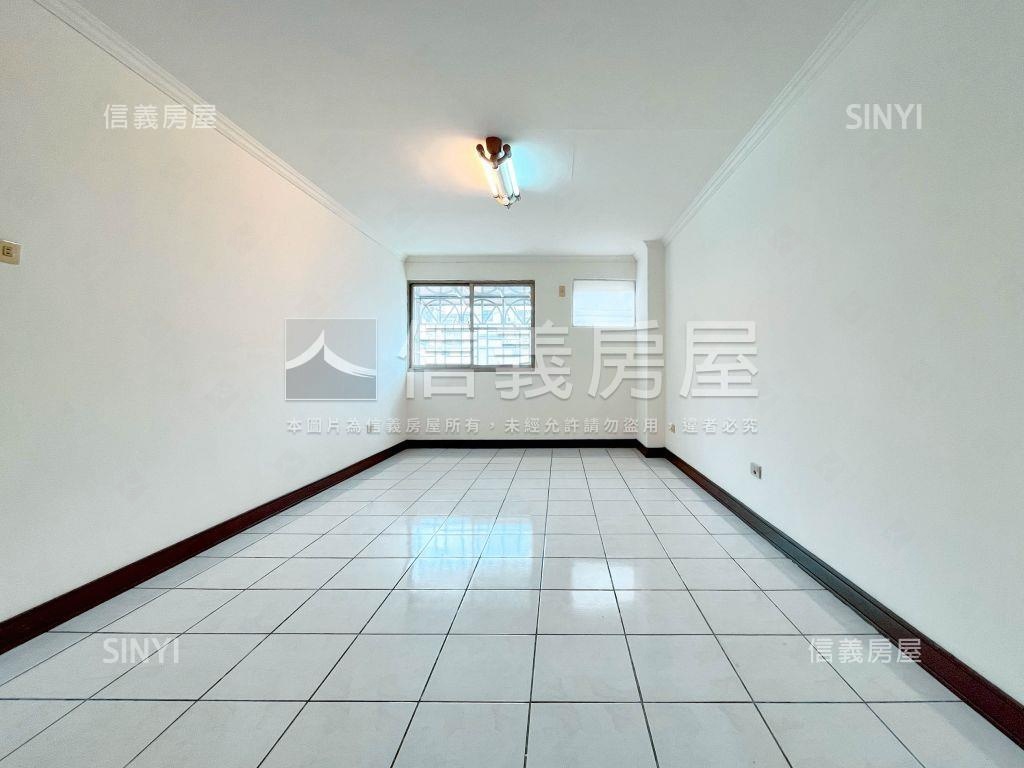 文心百利美屋附車位房屋室內格局與周邊環境