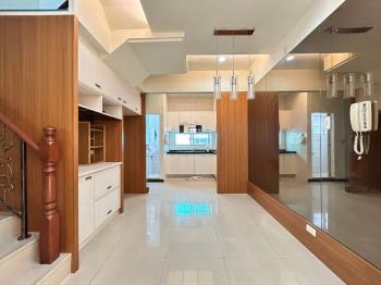 稀有釋出中興商圈震後別墅