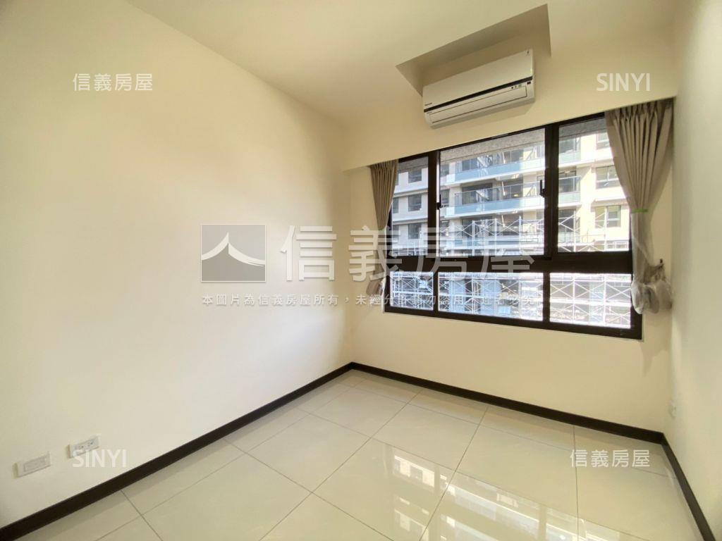 稀有朝東山景四房平車位房屋室內格局與周邊環境