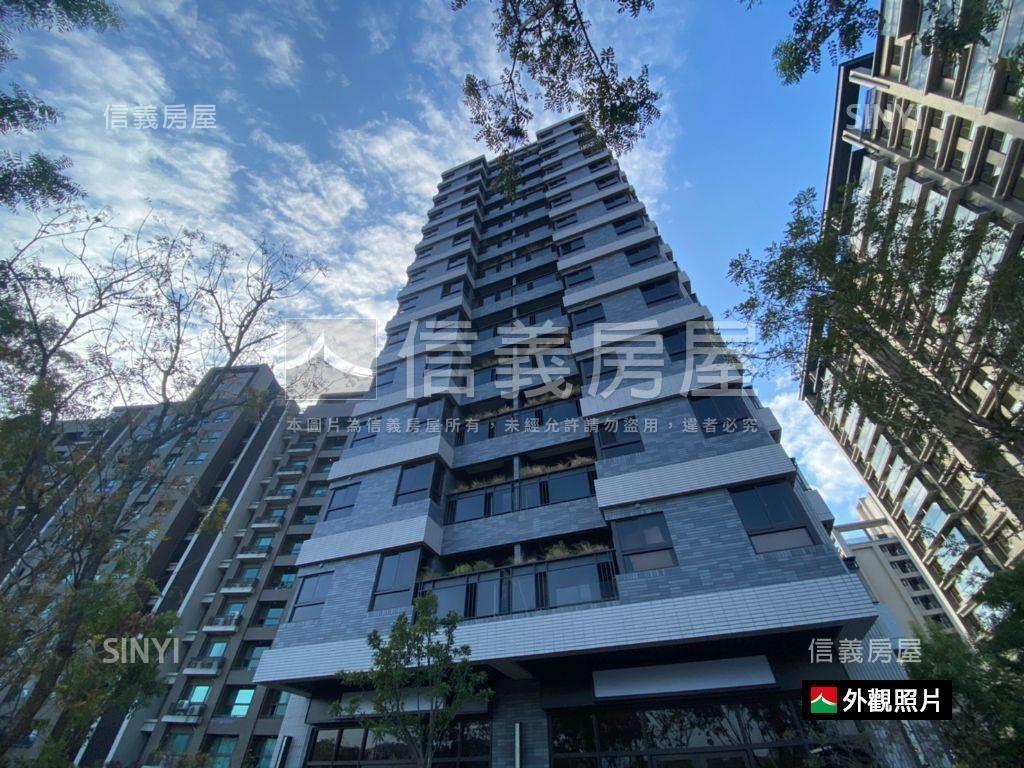 稀有朝東山景四房平車位房屋室內格局與周邊環境