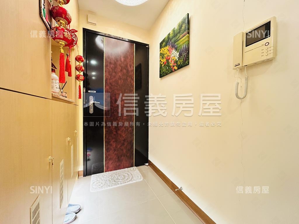 水花園精緻三房車位房屋室內格局與周邊環境