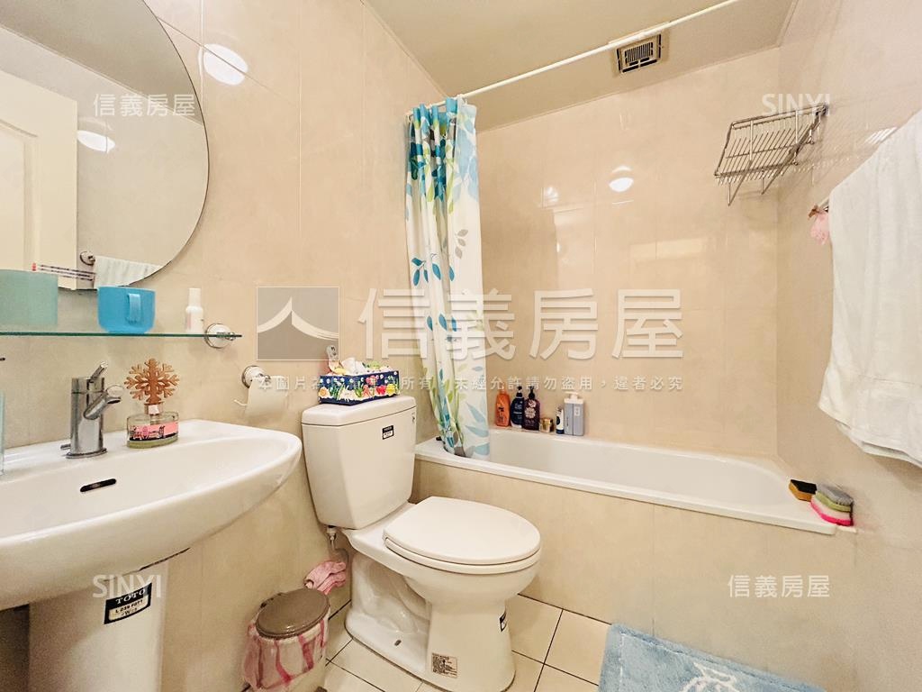 水花園精緻三房車位房屋室內格局與周邊環境