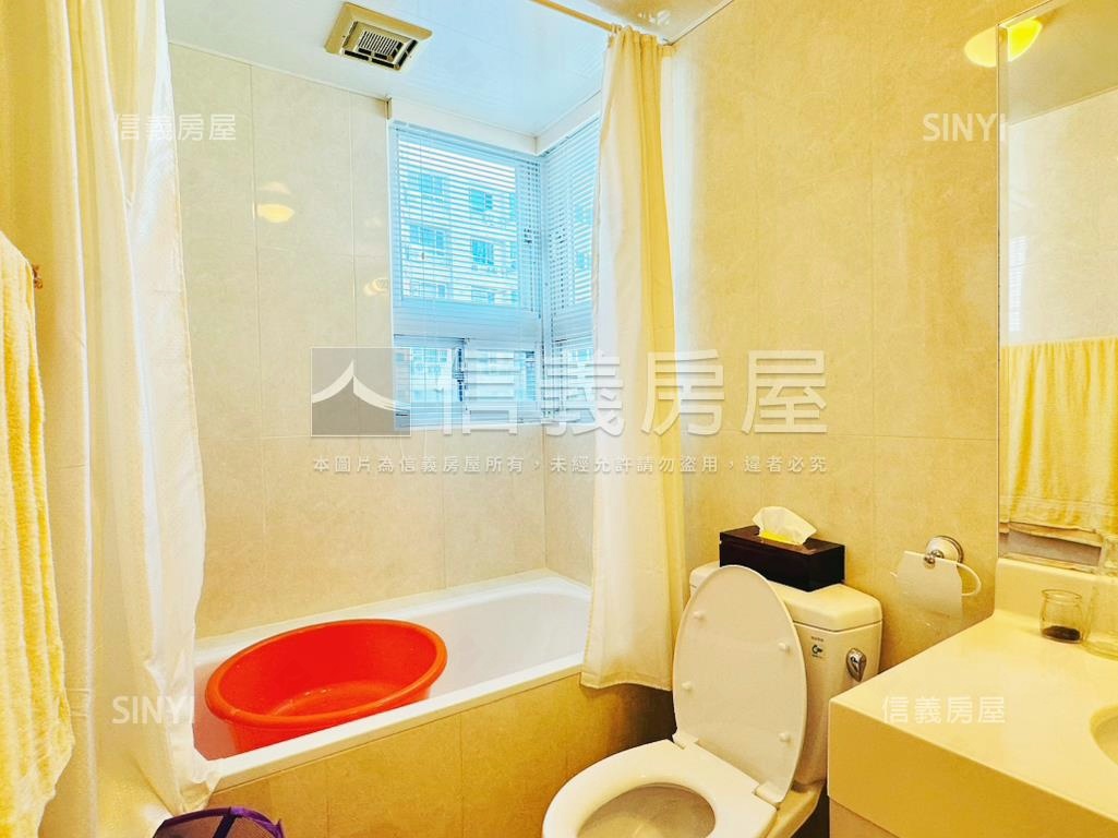 水花園精緻三房車位房屋室內格局與周邊環境