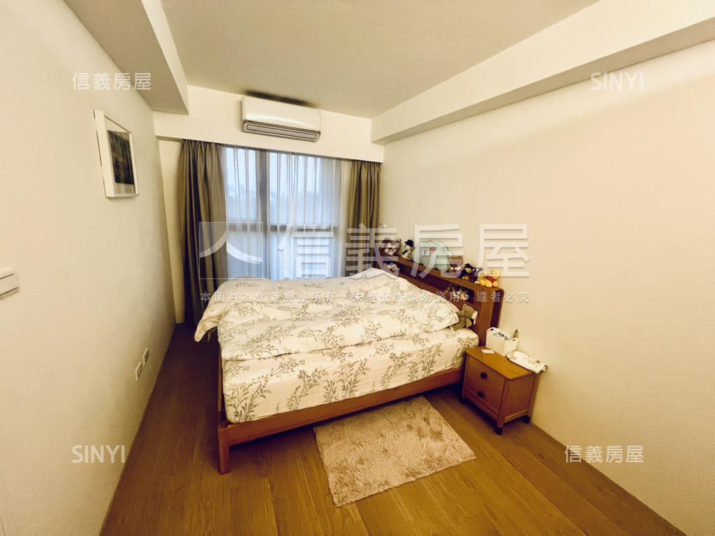 菁英薈二期。２房坡平車位房屋室內格局與周邊環境