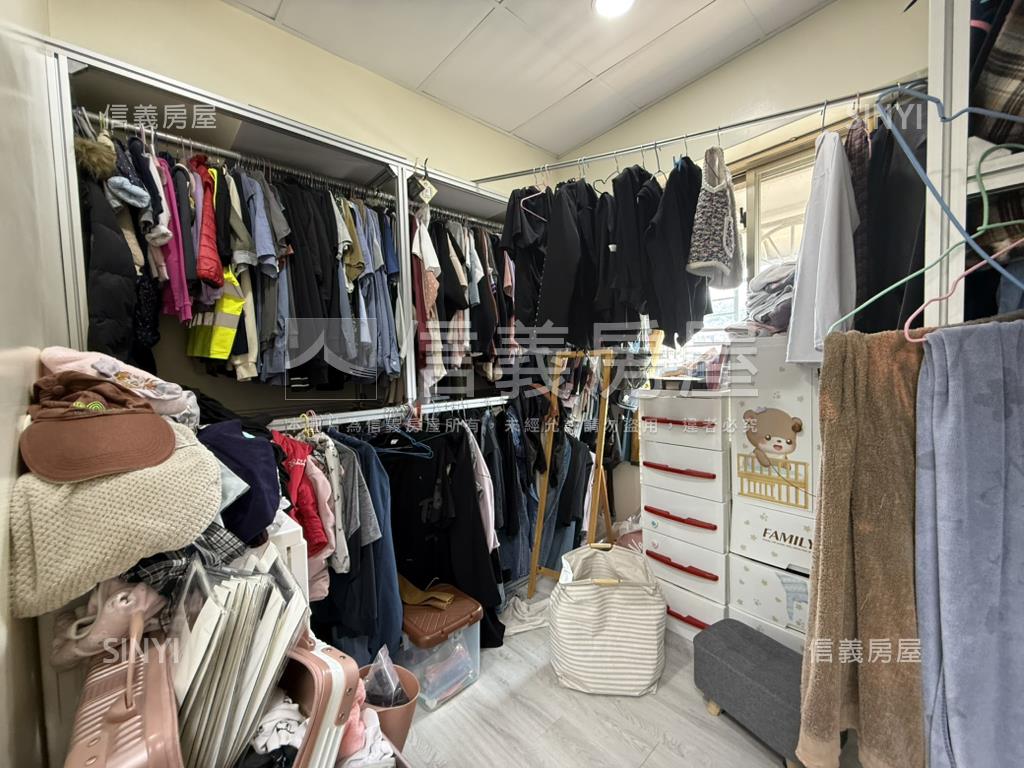 暖暖電梯三房房屋室內格局與周邊環境