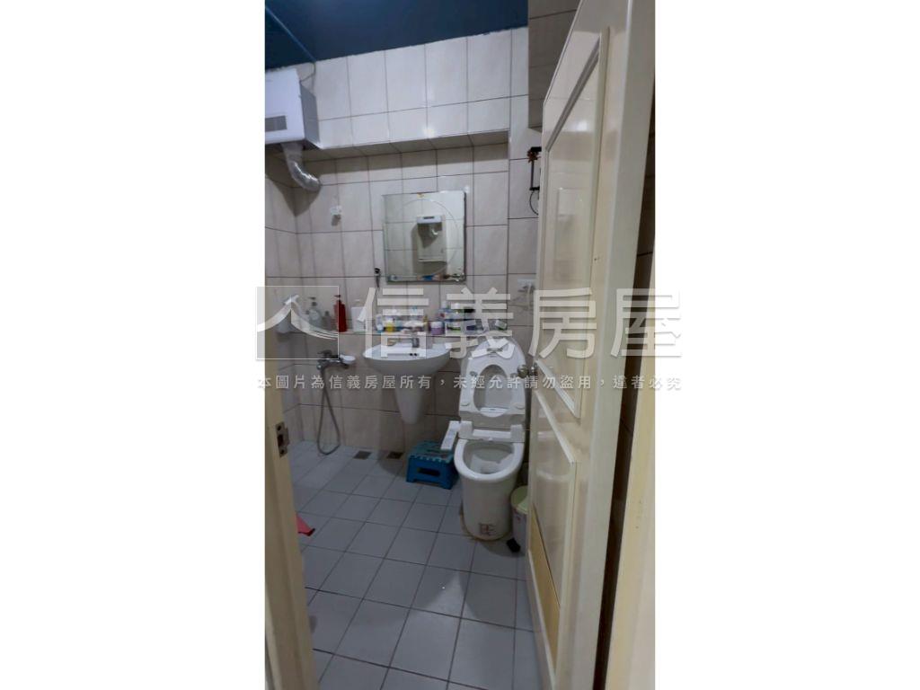 暖暖電梯三房房屋室內格局與周邊環境