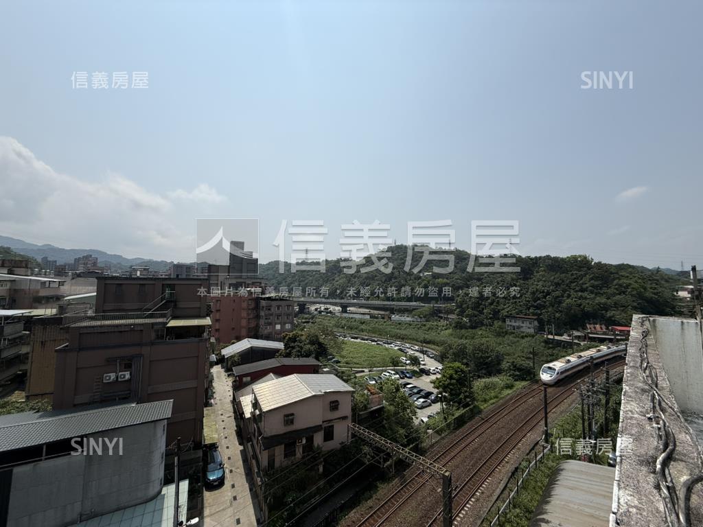 暖暖電梯三房房屋室內格局與周邊環境