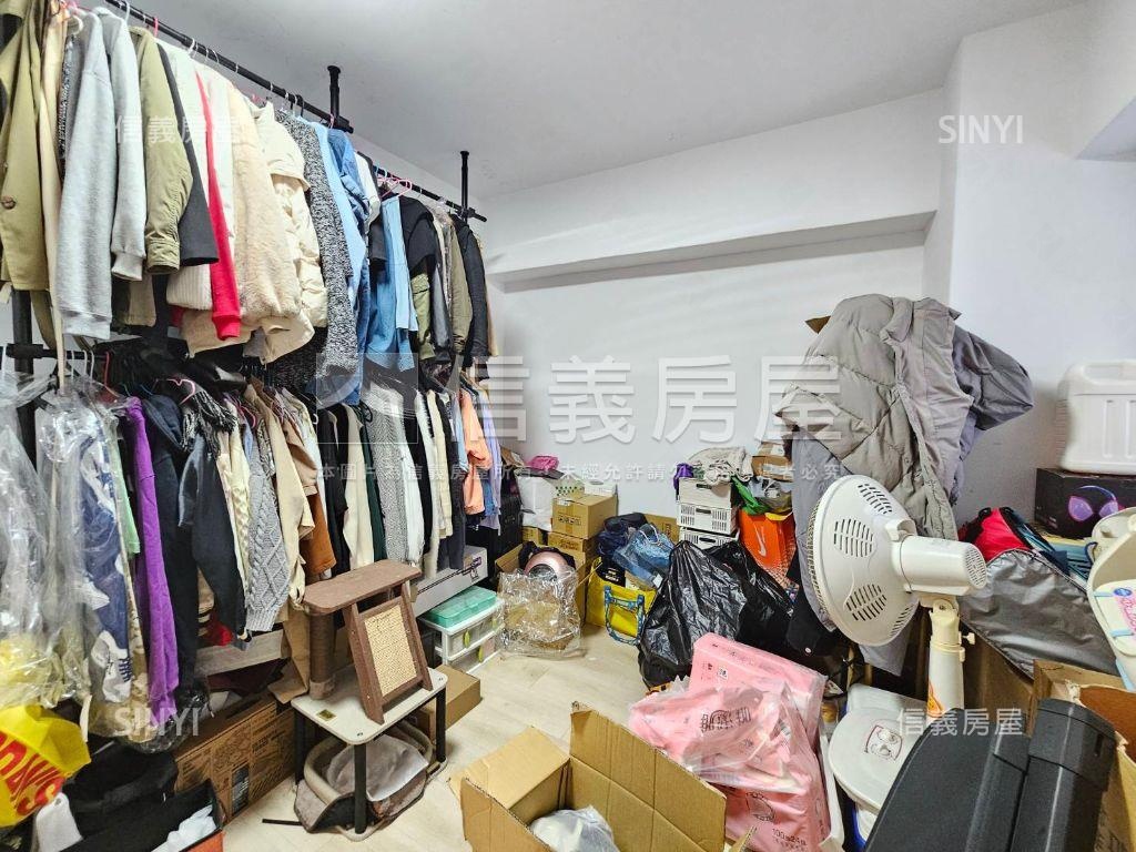 南屯低總價高樓大３房房屋室內格局與周邊環境