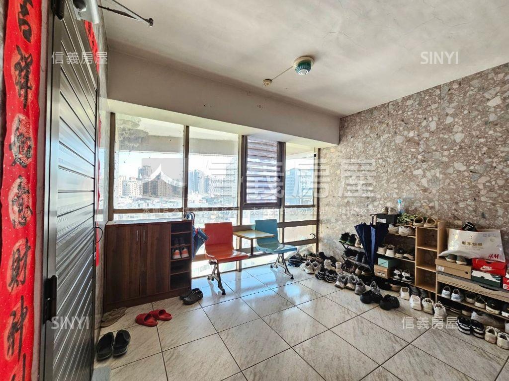 南屯低總價高樓大３房房屋室內格局與周邊環境