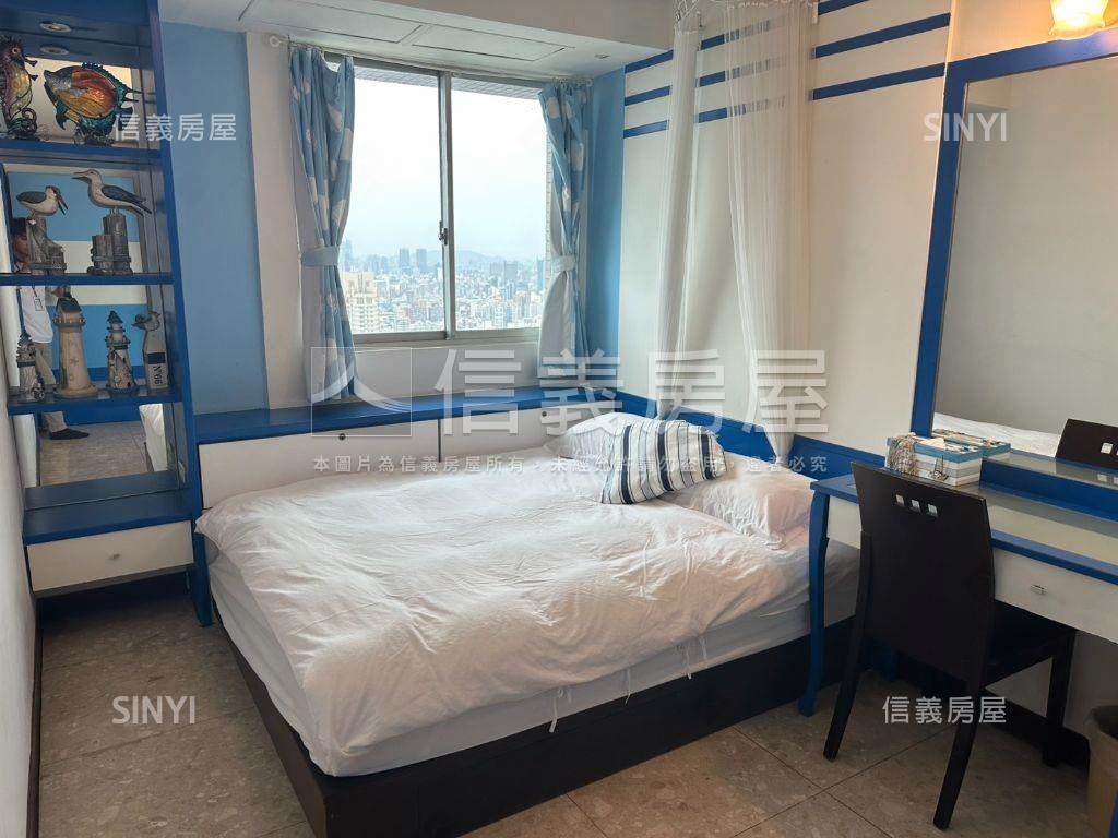 摩天高雄高樓兩房房屋室內格局與周邊環境