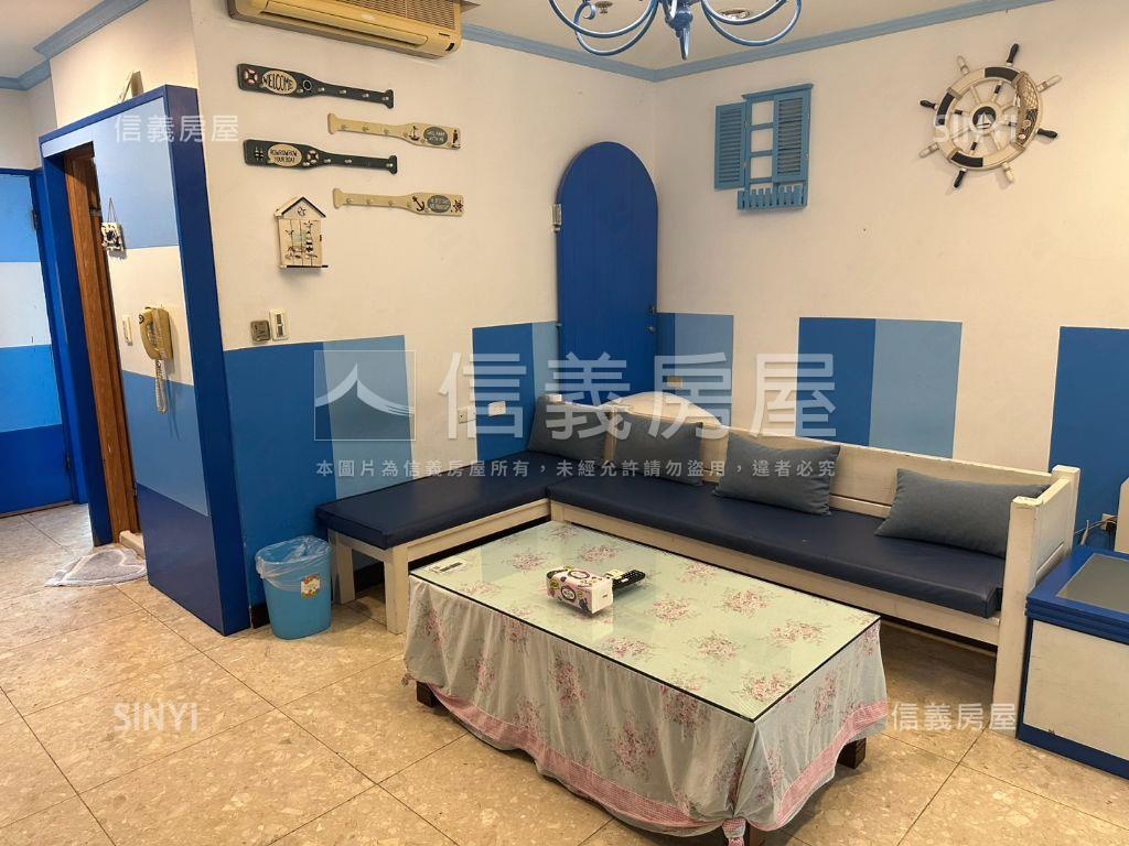 摩天高雄高樓兩房房屋室內格局與周邊環境