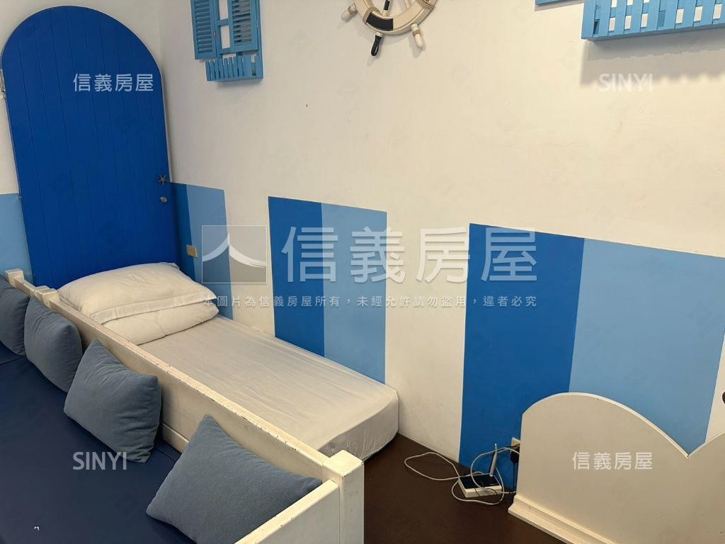 摩天高雄高樓兩房房屋室內格局與周邊環境