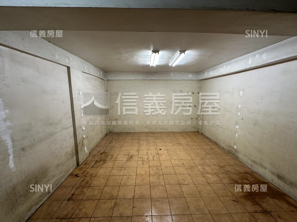 金馬路精誠商圈店面房屋室內格局與周邊環境