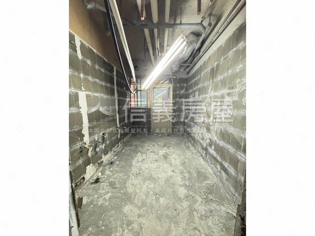 山水宮廷景觀美屋雙車位房屋室內格局與周邊環境