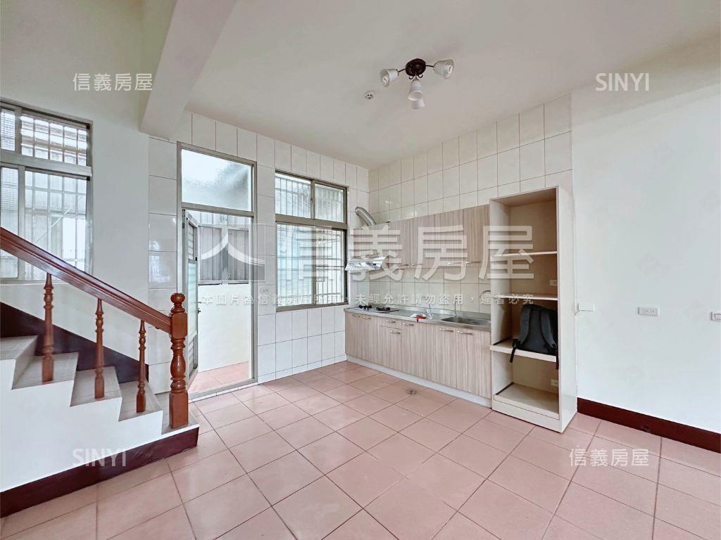 竹北低總價臨路採光大透天房屋室內格局與周邊環境