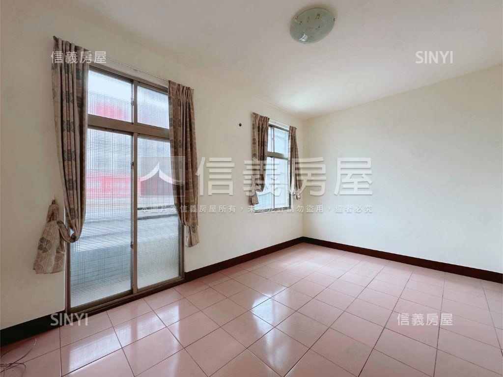 竹北低總價臨路採光大透天房屋室內格局與周邊環境