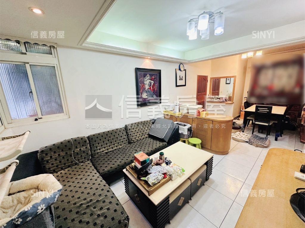 近捷運機能方便三房房屋室內格局與周邊環境