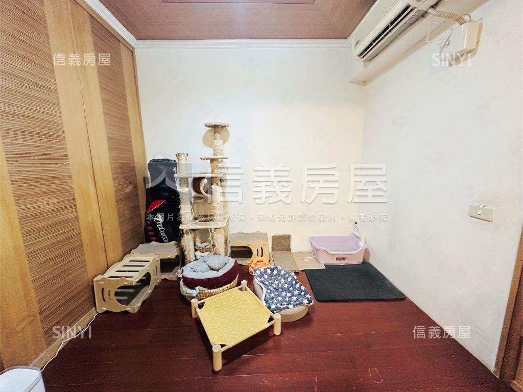 近捷運機能方便三房房屋室內格局與周邊環境