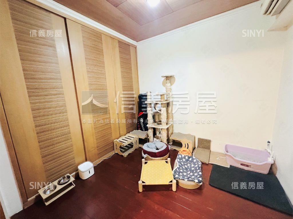 近捷運機能方便三房房屋室內格局與周邊環境