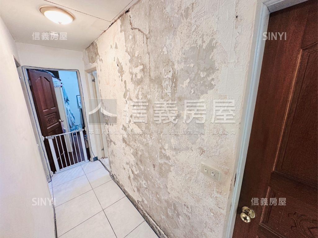 近捷運機能方便三房房屋室內格局與周邊環境