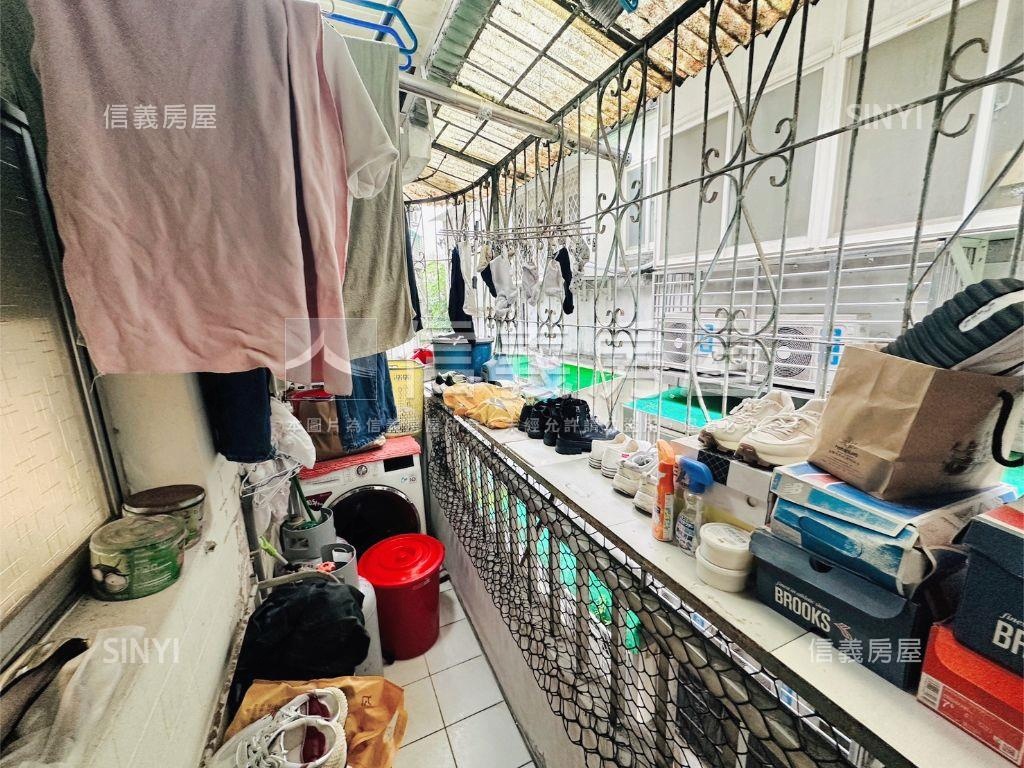 近捷運機能方便三房房屋室內格局與周邊環境
