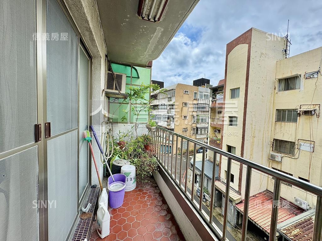 文雅邊間大四房有管理員房屋室內格局與周邊環境