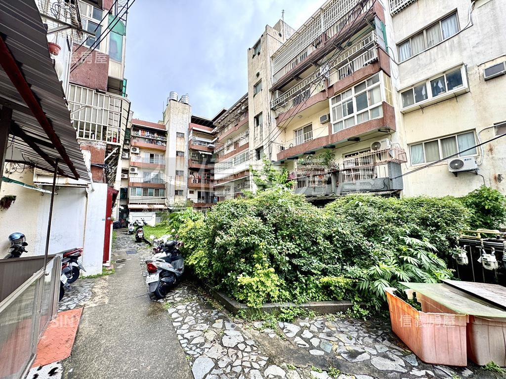 文雅邊間大四房有管理員房屋室內格局與周邊環境