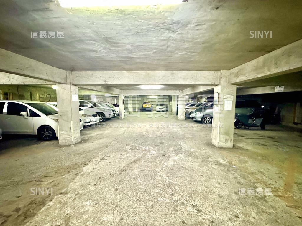 文雅邊間大四房有管理員房屋室內格局與周邊環境