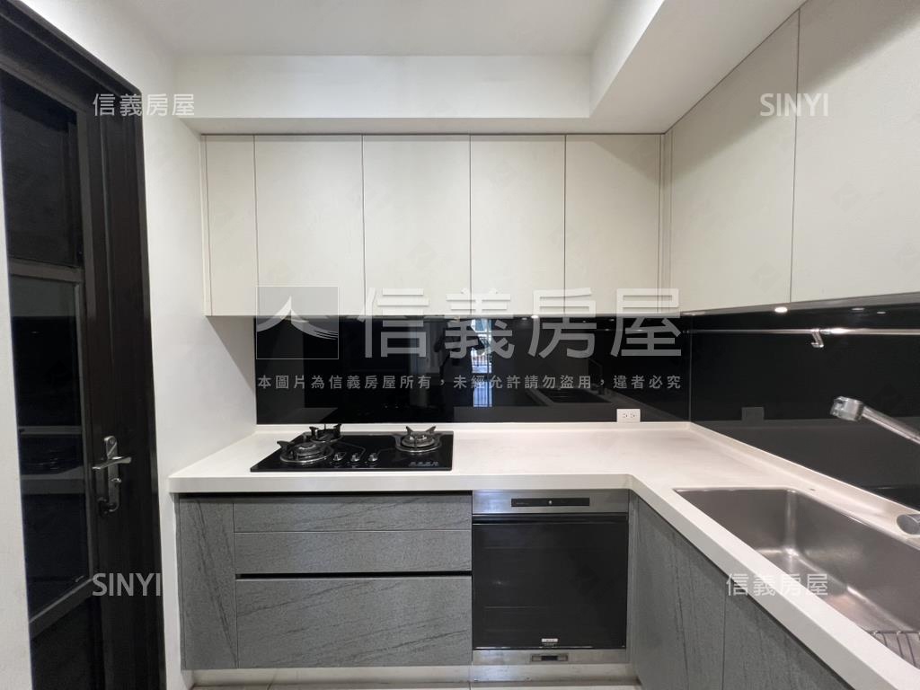 登陽仰峰三房雙車位。大器房屋室內格局與周邊環境