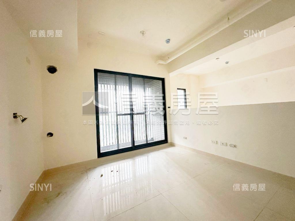 高醫面寬金店面Ｃ房屋室內格局與周邊環境