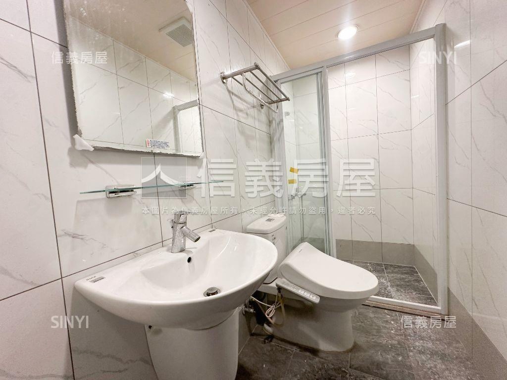 高醫面寬金店面Ｃ房屋室內格局與周邊環境