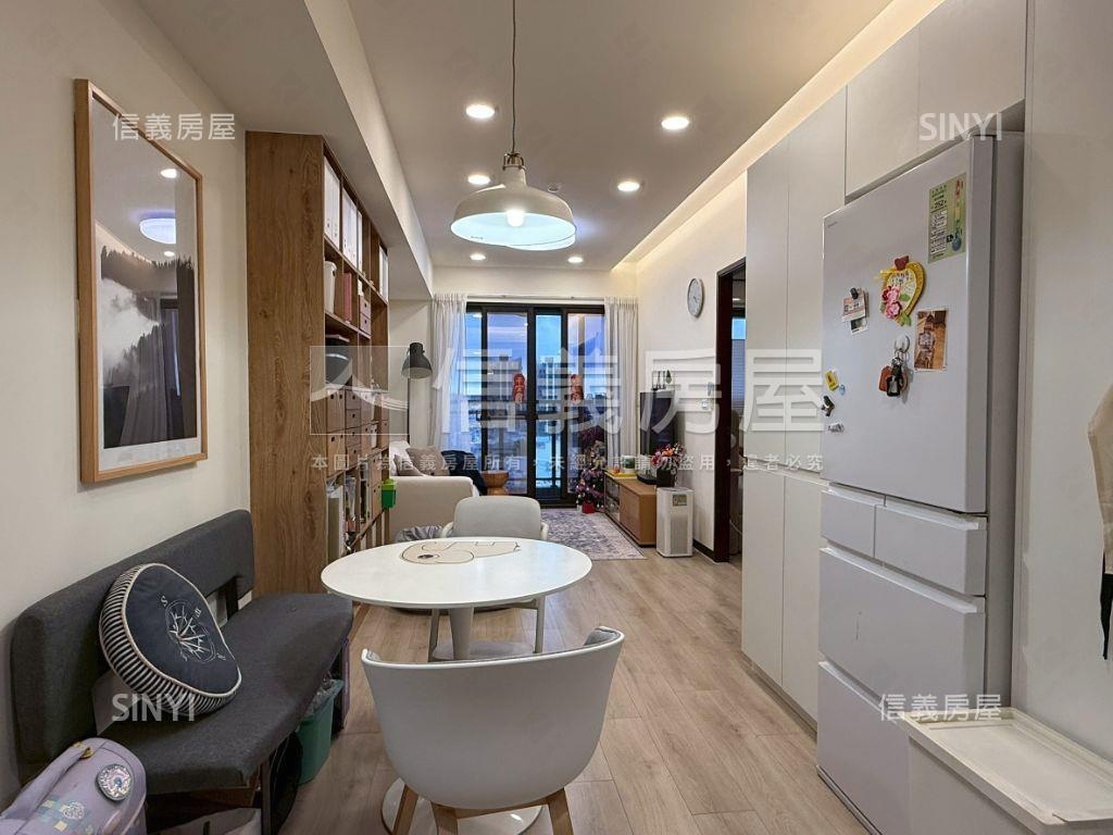 中央公園朝南兩房兩衛平車房屋室內格局與周邊環境