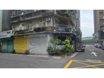 金門街角窗雙店面