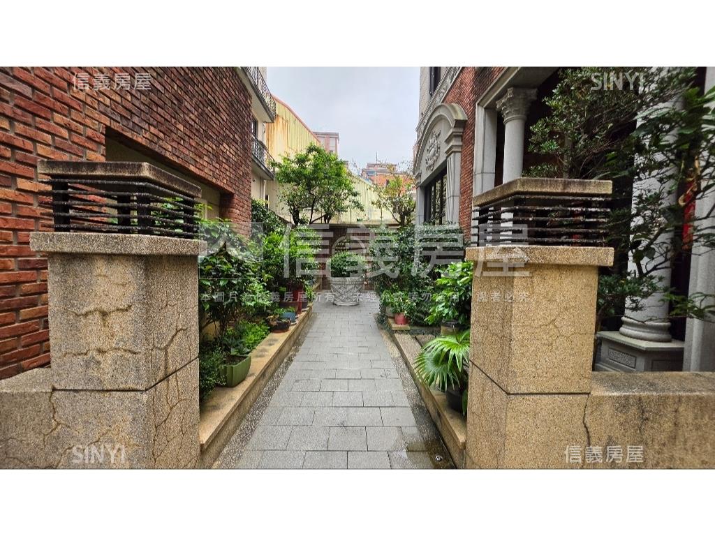 專任桃大之星車庫大別墅房屋室內格局與周邊環境