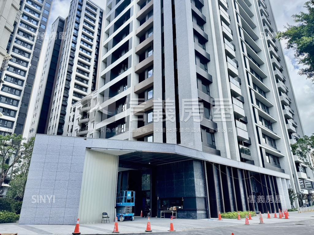 新美齊大陸工程高樓面樹景房屋室內格局與周邊環境