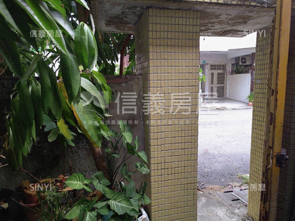 新營健康路臨路懷舊透天房屋室內格局與周邊環境
