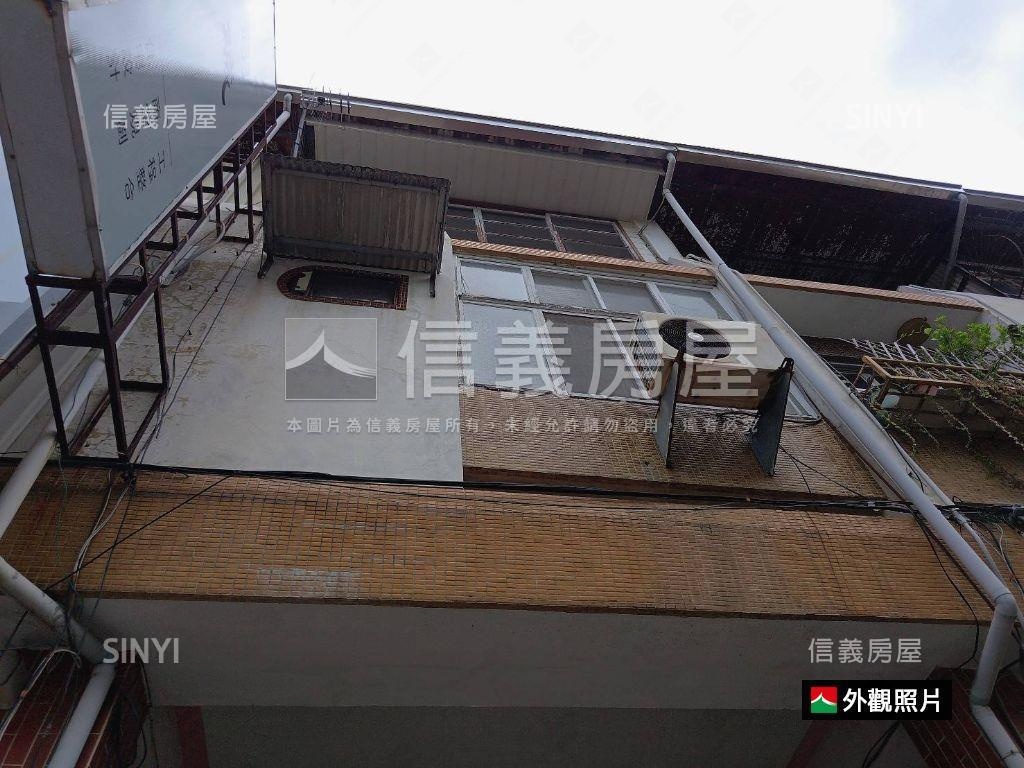 新營健康路臨路懷舊透天房屋室內格局與周邊環境
