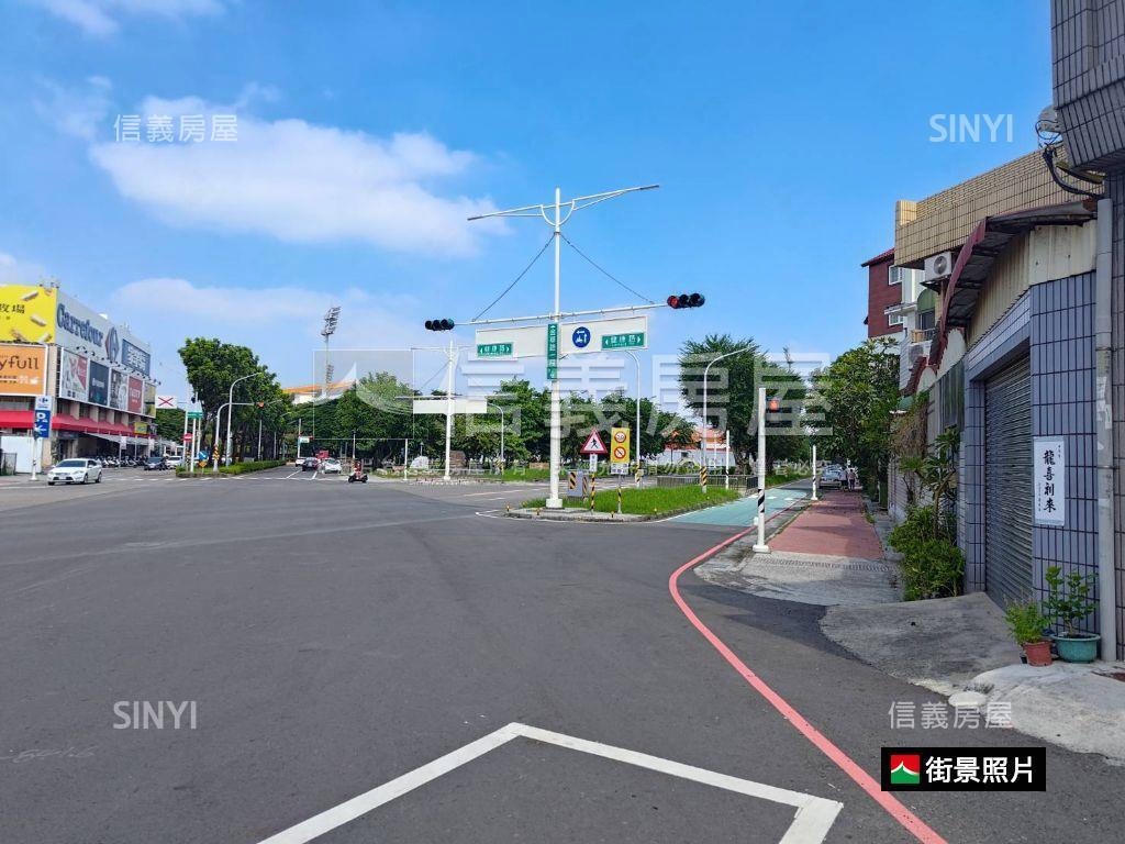 新營健康路臨路懷舊透天房屋室內格局與周邊環境