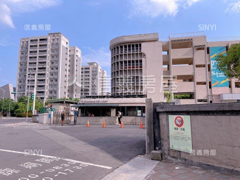 國泰雍萃美景三房加車位房屋室內格局與周邊環境