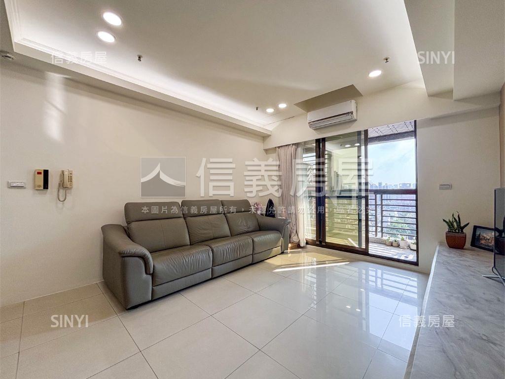 高鐵站前高樓景觀三房房屋室內格局與周邊環境