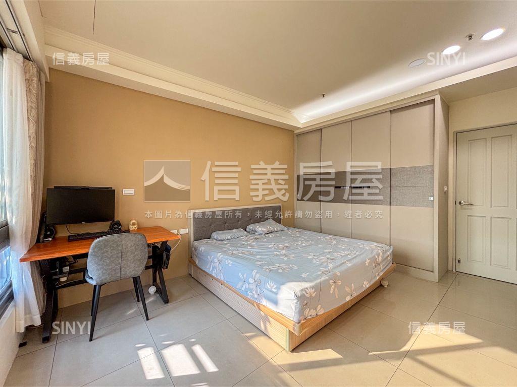 高鐵站前高樓景觀三房房屋室內格局與周邊環境