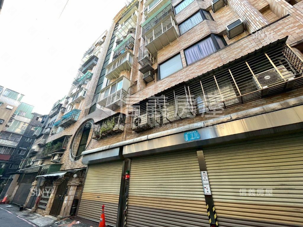 台大崇園‧機械平面車位房屋室內格局與周邊環境