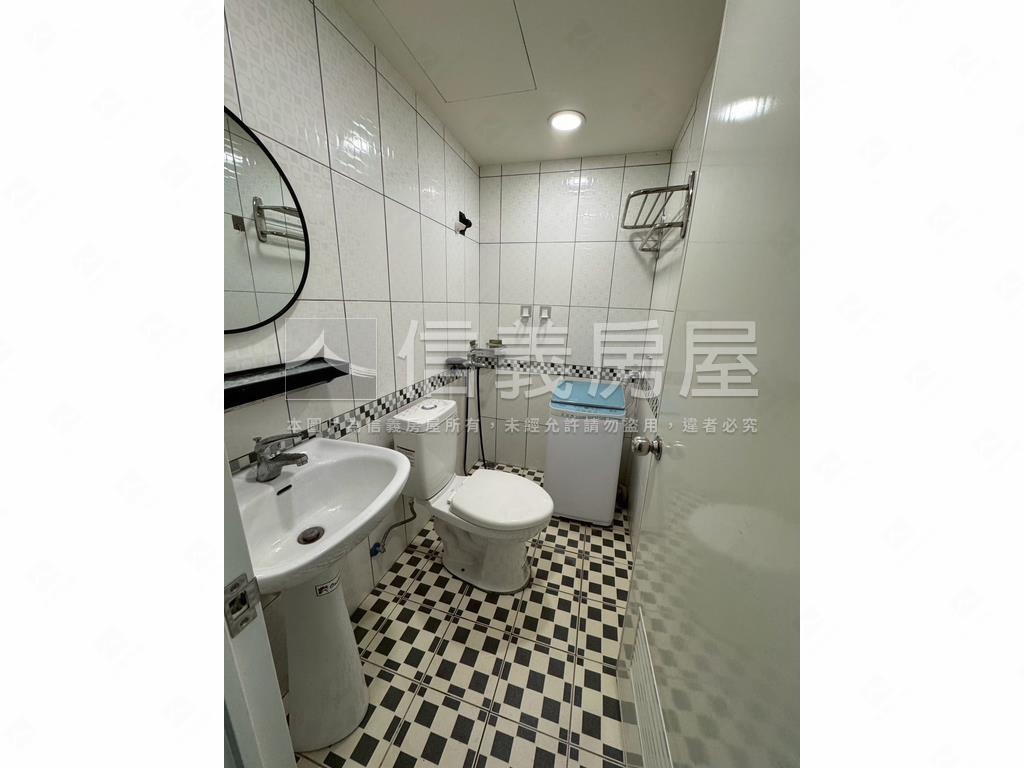 近文華高中收租美四套房屋室內格局與周邊環境