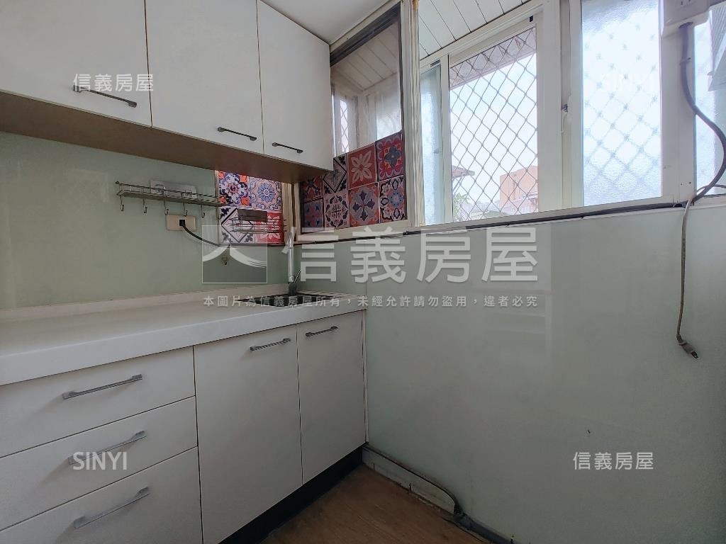南環線旁精緻美宅房屋室內格局與周邊環境