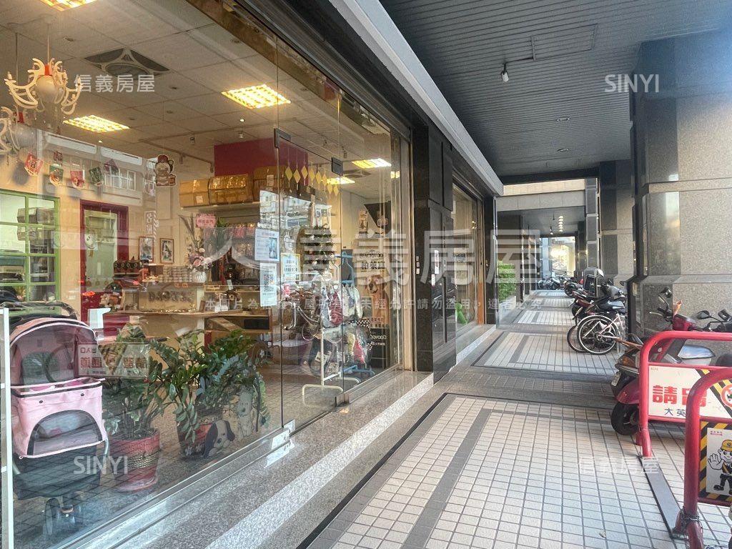 健康公園旁１２米面寬店面房屋室內格局與周邊環境