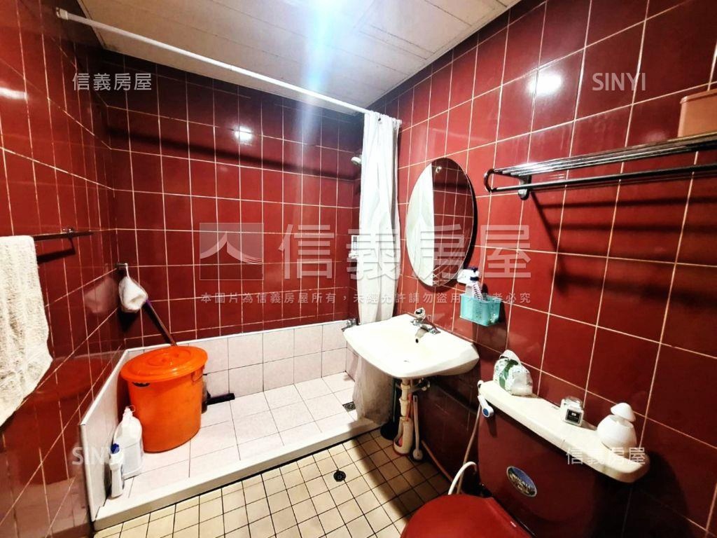 桃鶯路強棒黃金店面房屋室內格局與周邊環境