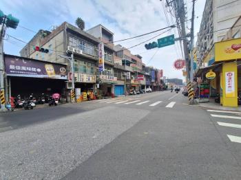 桃鶯路強棒黃金店面