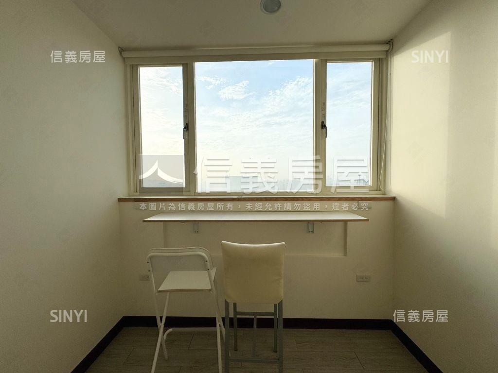 捷運高樓邊間美兩房房屋室內格局與周邊環境