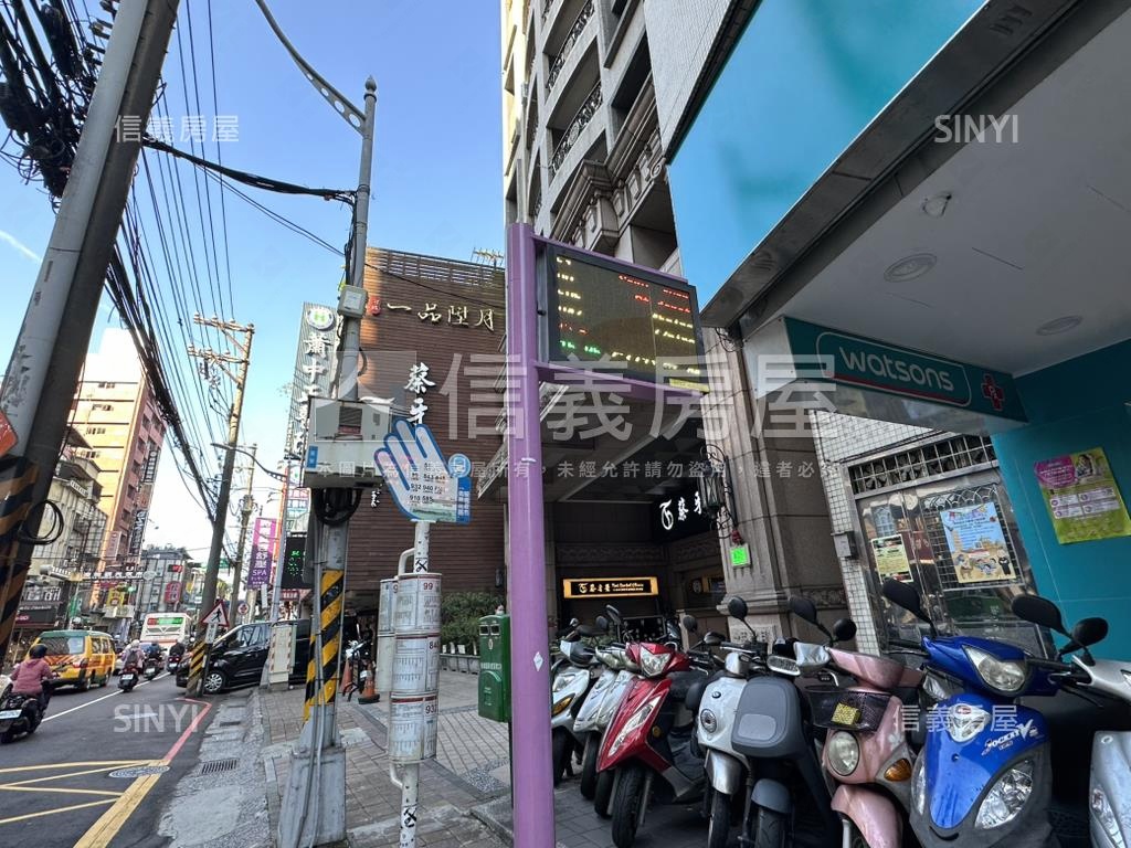 湳雅夜市挑高金店房屋室內格局與周邊環境