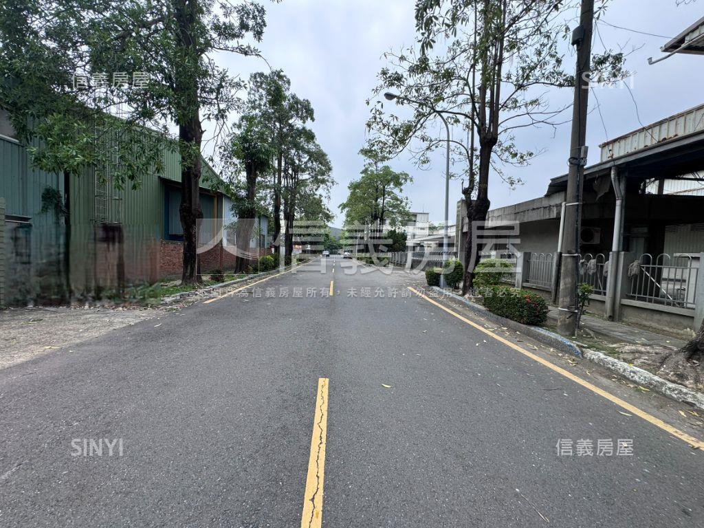 官田工業區９３５坪廠房房屋室內格局與周邊環境